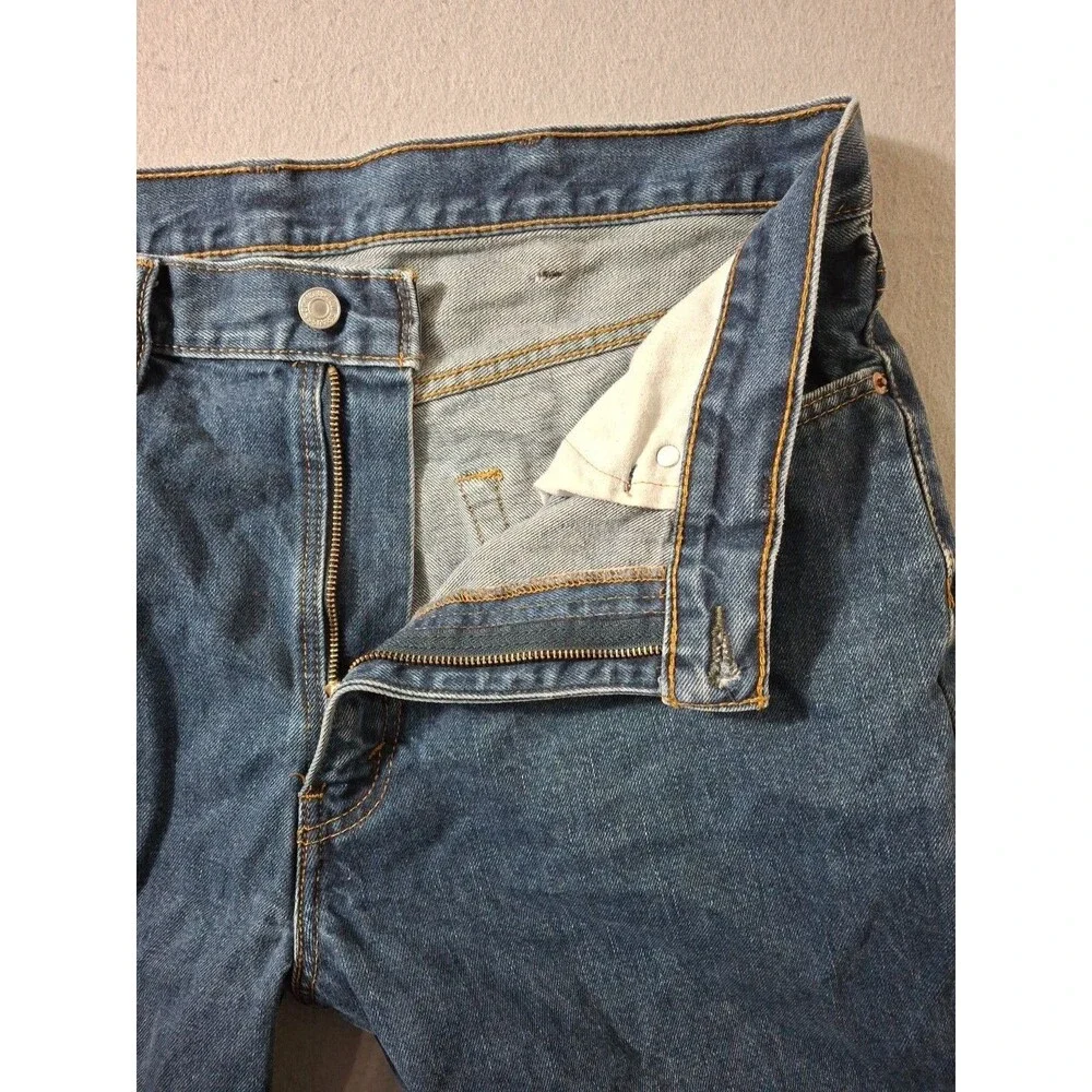 Levis 550 Jeans Mens 38/32 Medium Blue Denim Straight Fit Cowboy Work Outside